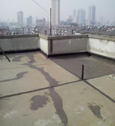 呼玛漏水维修 楼顶漏水是什么原因，楼顶漏水维修方法是什么?